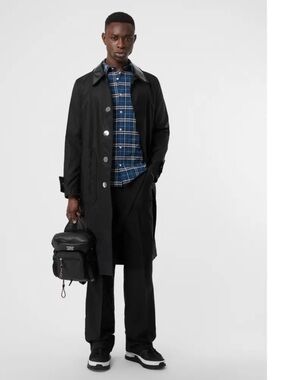 Burberry short Sleeve Button Down shirt in Dark Teal Plaid size L slim fit